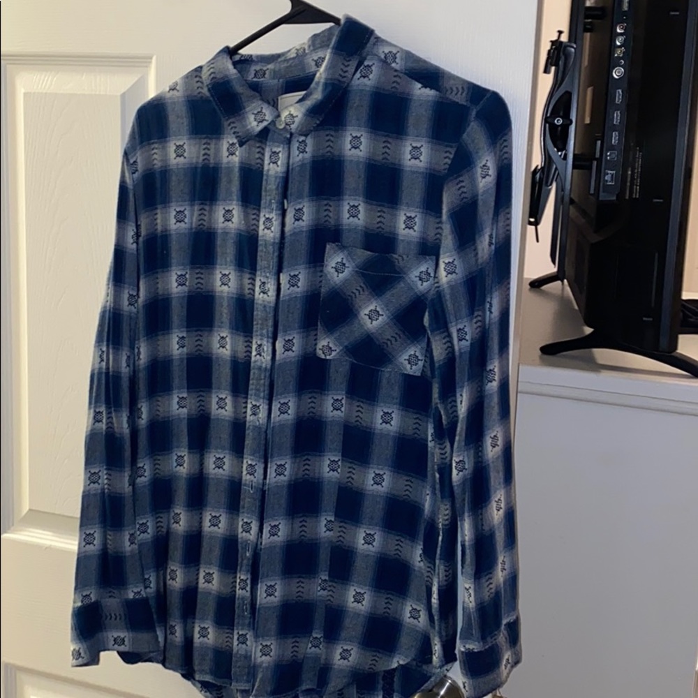 Size Large Blue and white tribal flannel